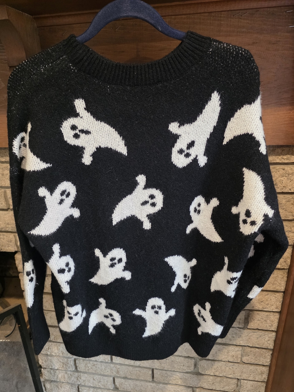 Vince Camuto Black & White Ghost Crewneck Sweater - Picture 4 of 5